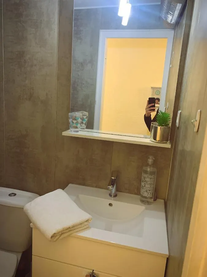 Apartment La Garde Studio Atypique Le Rocher, Climatisation, Belle Decoration France